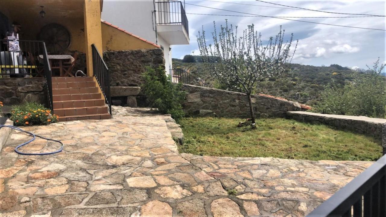 Casa Sierra De Gredos Pensionat Navasequilla Exteriör bild