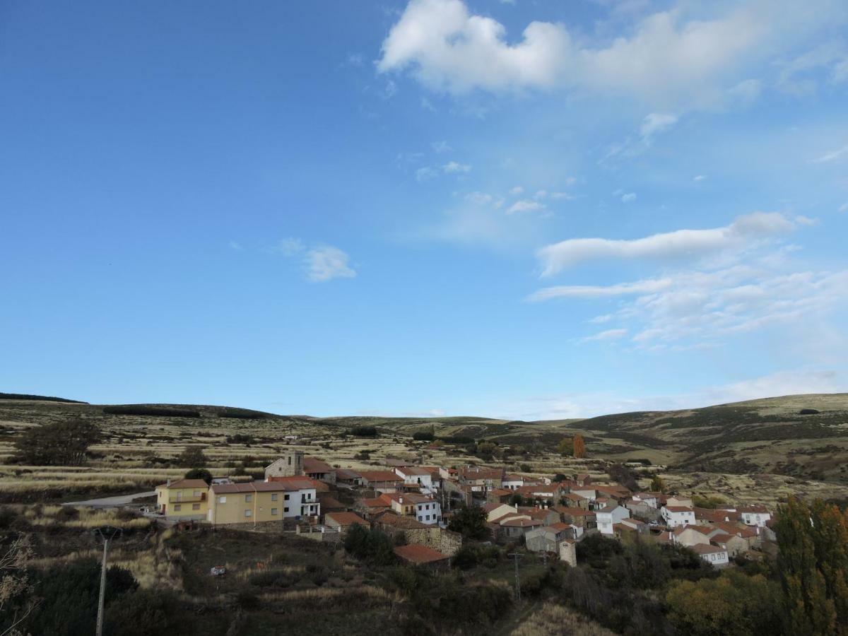 Casa Sierra De Gredos Pensionat Navasequilla Exteriör bild